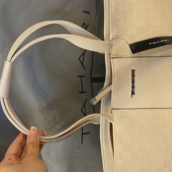 2 Piece Tahari White Checkered Tote Bag With Purse Bag NWT - Picture 2 of 11